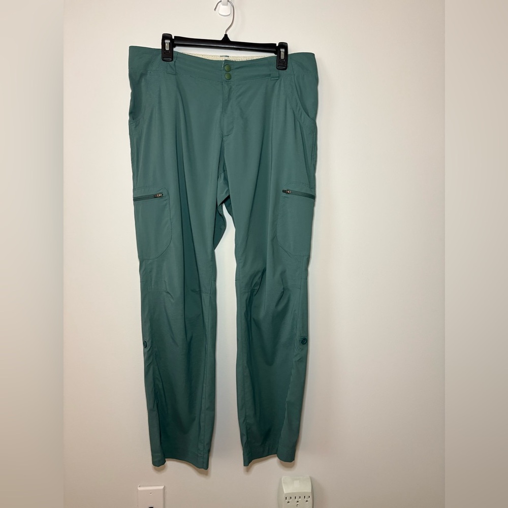 L.L. Bean Women’s Vista Trekking Pants – Size 14